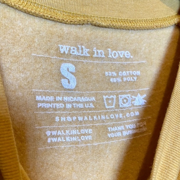 Walk In Love. She Will Be Known Crop Pullover Sz S - Picture 4 of 5